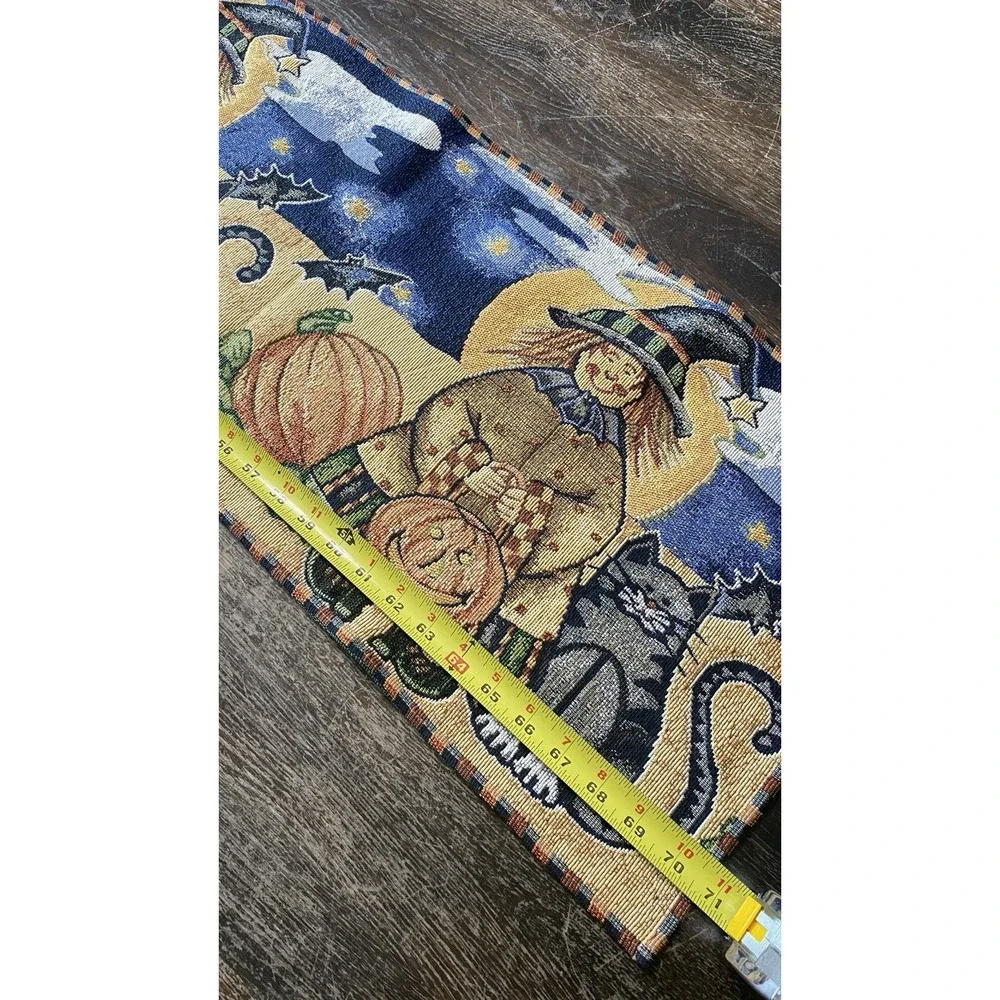 N/A halloween tapestry